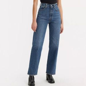 Levi’s Ribcage Straight Jeans